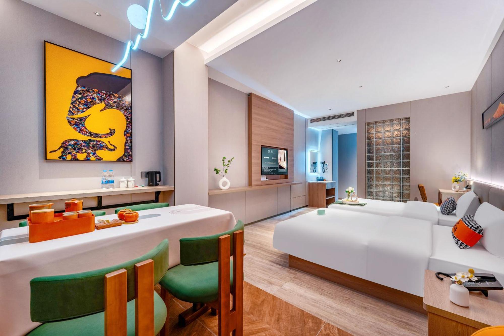 Henghe Selected S Design Hotel - Flagship Store Of Guangzhou Baiyun Railway Station International Convention Center--Reputation Preferred Eksteriør billede